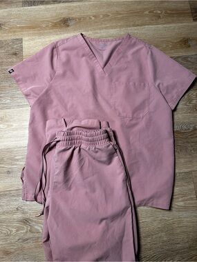 Januu Dusty Rose Medical Scrub Top & Pants Set